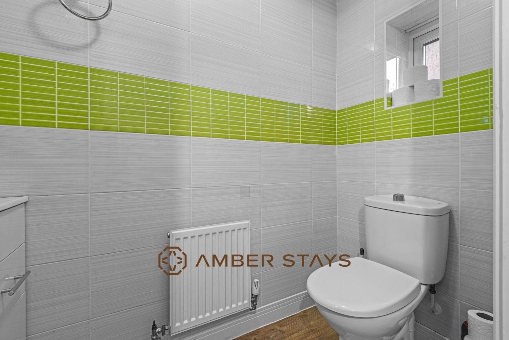 Spacious 5 Bed House In Reading By Amber Stays, Perfect For Business & Contractors, Sleeps 12! 외부 사진