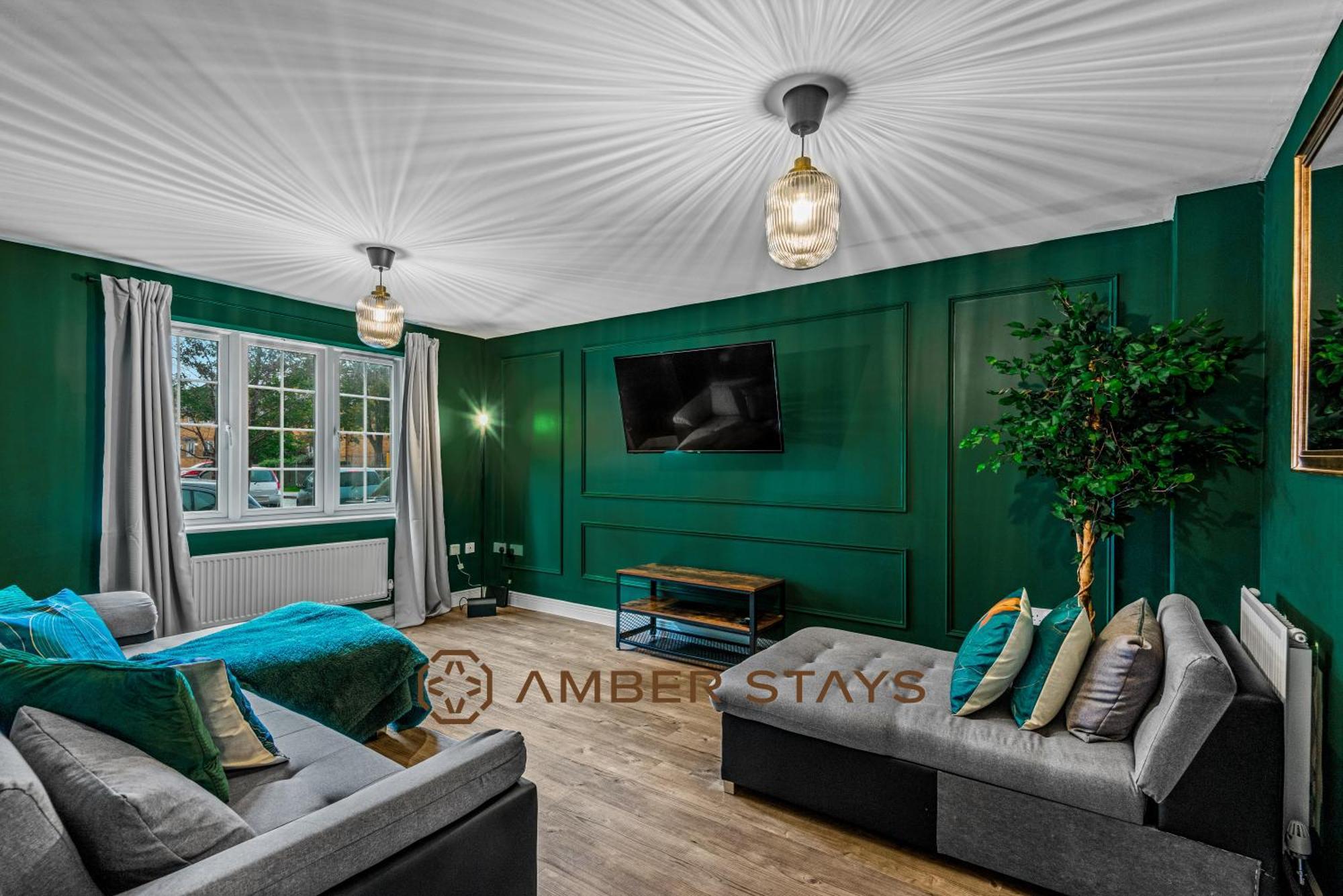 Spacious 5 Bed House In Reading By Amber Stays, Perfect For Business & Contractors, Sleeps 12! 외부 사진